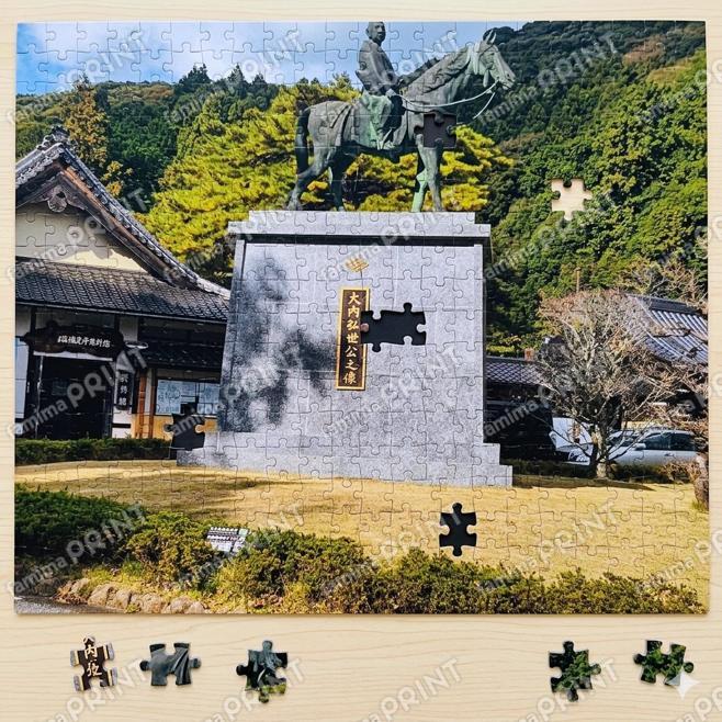 戦国武将の像パズル風
